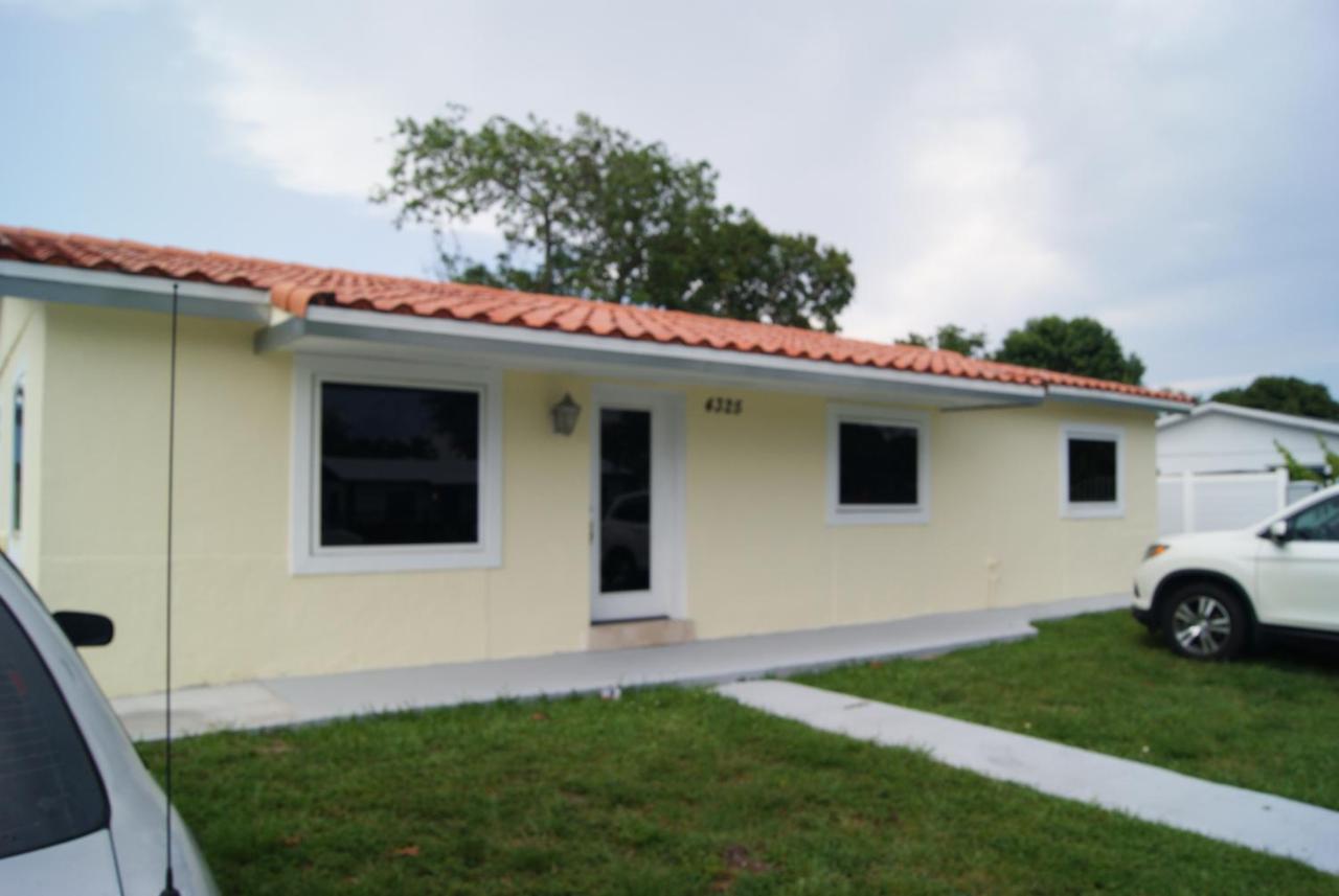 Private Studio Two Miles From Hard Rock Stadium Miami Gardens Exteriér fotografie